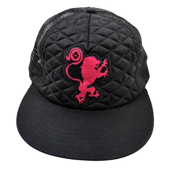 Destiny Game Titans Pride Crest Snapback Baseball Hat Cap Red On Black Quilted - Picture 1 of 6